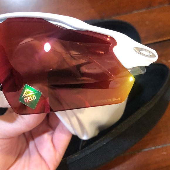 OAKLEY Radar EV Path Sunglasses BNIB - Ruby Lens - Picture 10 of 11